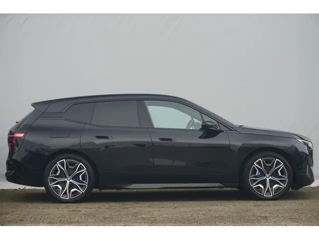 BMW iX xDrive40 2023 Elektrisch 3