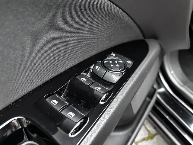 Ford Mondeo Wagon 1.5 ST Line 2018 Benzine 14