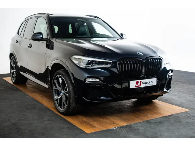 BMW X5 xDrive40i High Executive 2019 Benzine 25