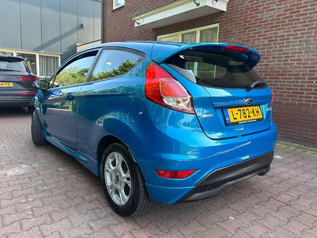 Ford Fiesta 1.0 EcoBoost Titanium 2013 Benzine 2