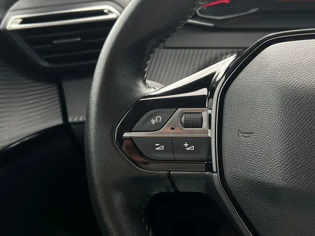 Peugeot 208 1.2 PureTech Active 2020 Benzine 19