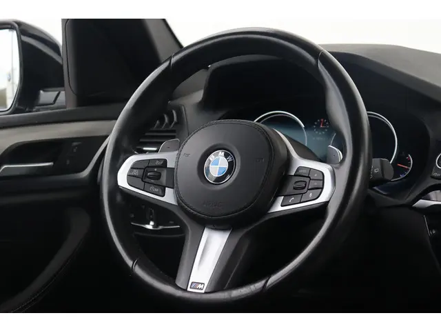 BMW X3 xDrive20i High Executive 2019 Benzine 14