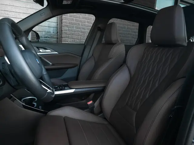 BMW X1 xDrive30e 2023 Hybride Benzine 10