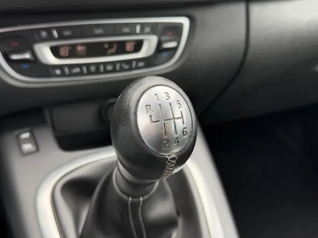 Renault Scénic 1.5 dCi Bose 2012 Diesel 28