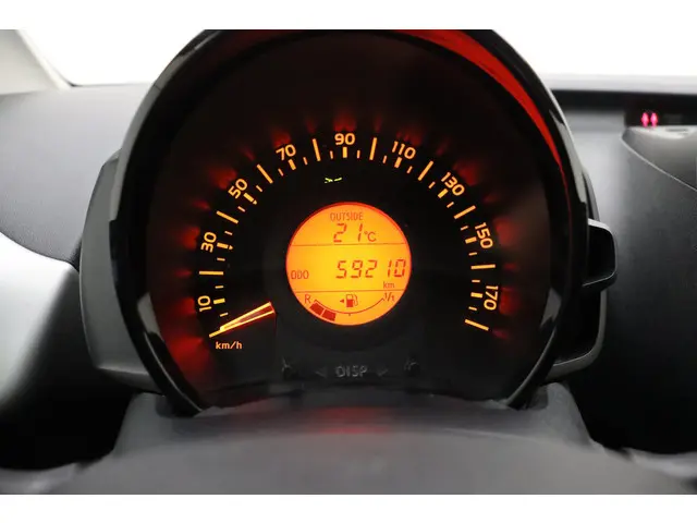 Peugeot 108 1.0 e-VTi Active 2016 Benzine 21