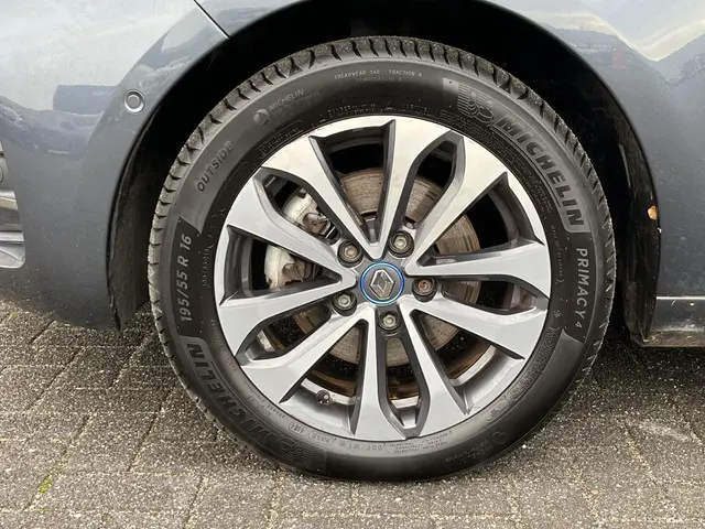 Renault ZOE R135 Intens 52 kWh 2020 Elektrisch 28
