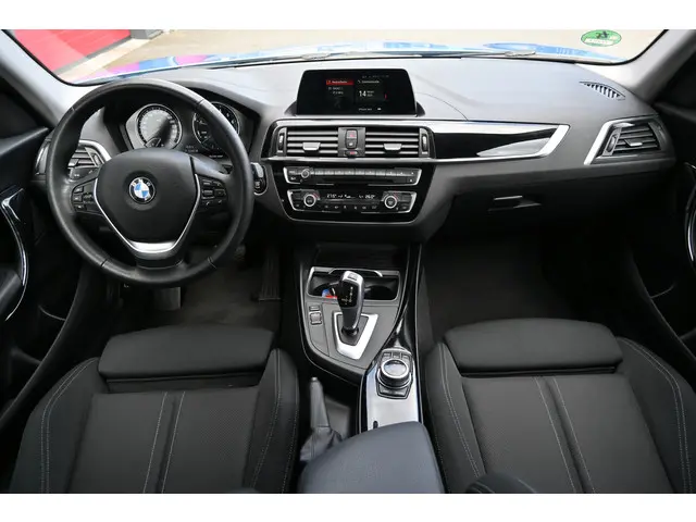 BMW 1 Serie 118i Corporate Lease Executive 2017 Benzine 29