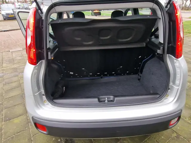 Fiat Panda 0.9 TwinAir Lounge 2016 Benzine 22