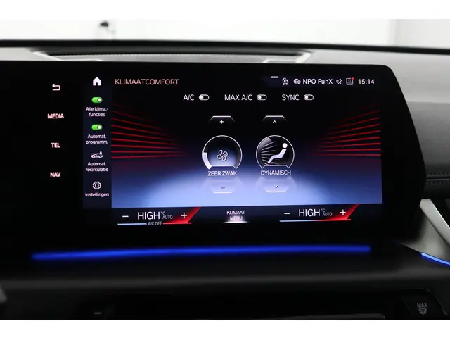 BMW X1 sDrive18i 2023 Benzine 6