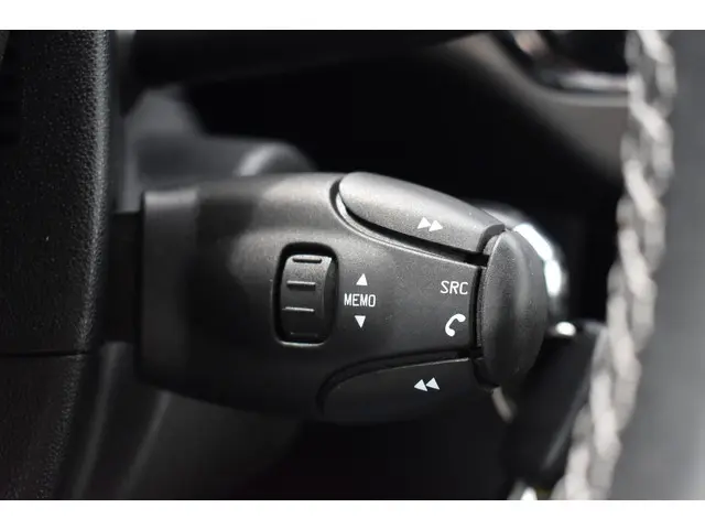 DS DS 3 PureTech 82 Business 2016 Benzine 15