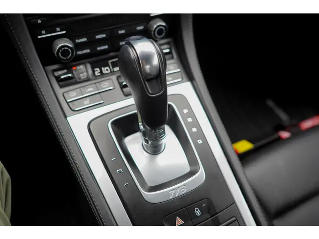 Porsche 718 Cayman 2.0 2017 Benzine 37