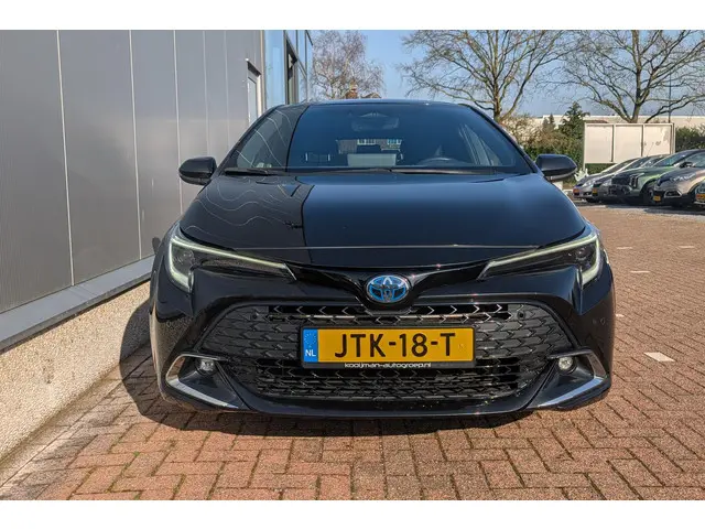 Toyota Corolla Hybrid 140 Dynamic 2024 Hybride Benzine 11