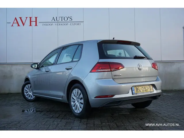 Volkswagen Golf 1.0 TSI Trendline 2018 Benzine 4