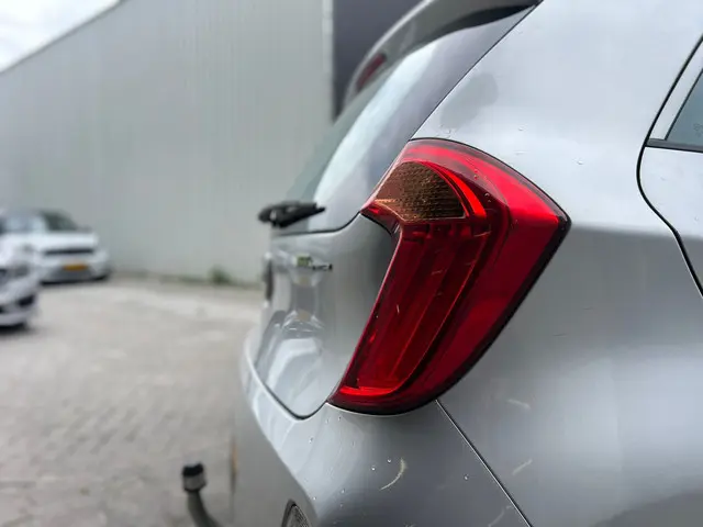Kia Picanto 1.0 CVVT ISG Comfort Pack 2013 Benzine 6