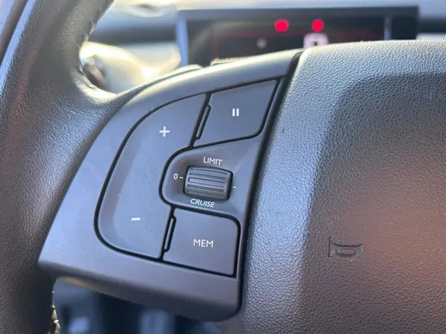 Citroën C4 Cactus 1.2 PureTech Business 2015 Benzine 24