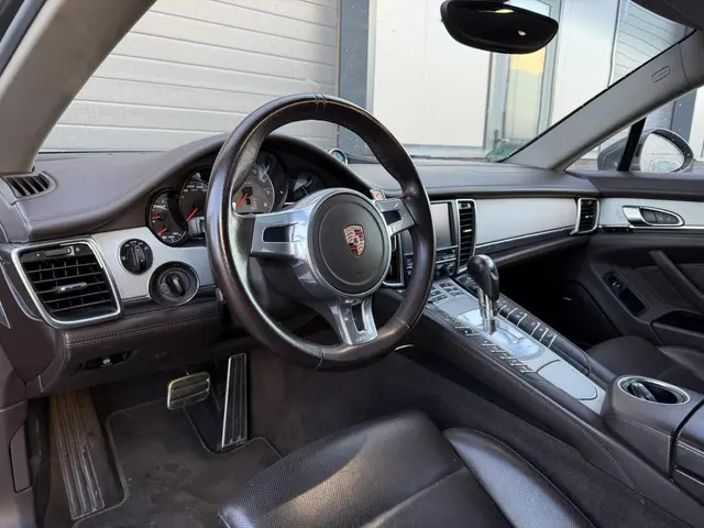Porsche Panamera Sport Turismo 3.0 4 2013 Benzine 8