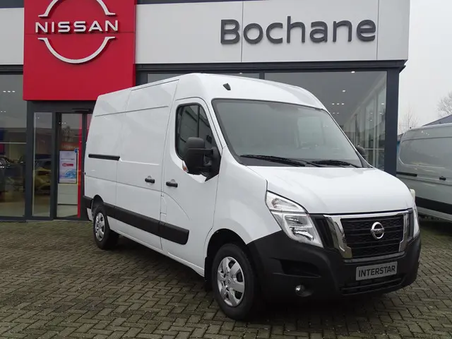 Nissan Interstar 3