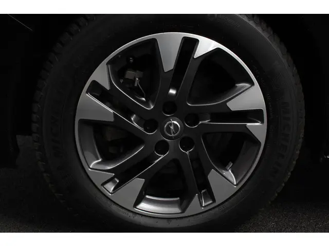 Opel Vivaro-e Combi Zafira L2H1 75 kWh 2022 Elektrisch 30