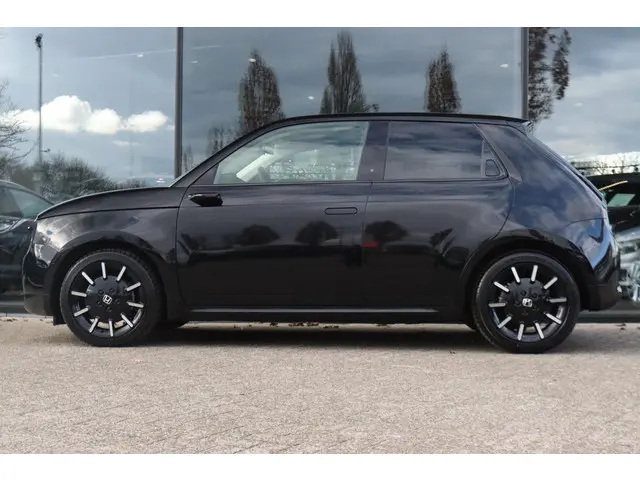 Honda e ADVANCE 17" *6.192KM* 2022 Elektrisch 14