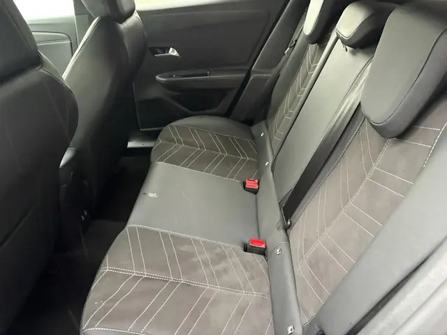 Opel Mokka 1.2 Turbo Edition 2024 Benzine 19