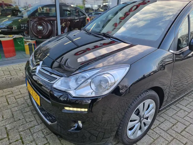 Citroën C3 1.2 PureTech Collection 2015 Benzine 9