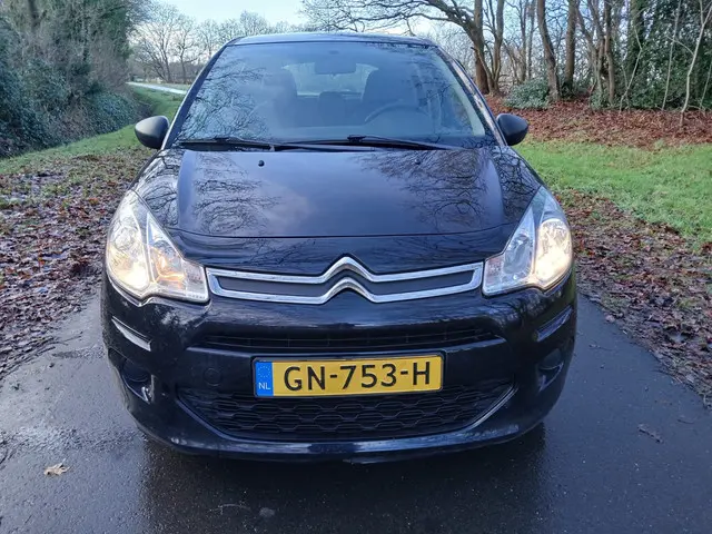 Citroën C3 1.0 PureTech Attraction 2015 Benzine 4