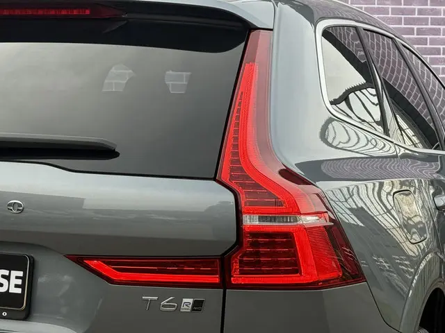 Volvo XC60 2.0 T6 AWD R-Design 2018 Benzine 9