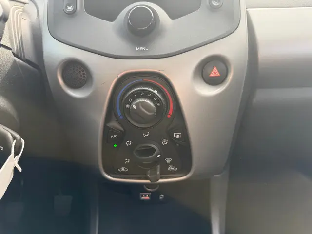 Citroën C1 1.0 e-VTi Feel airco led 5drs 2015 Benzine 22