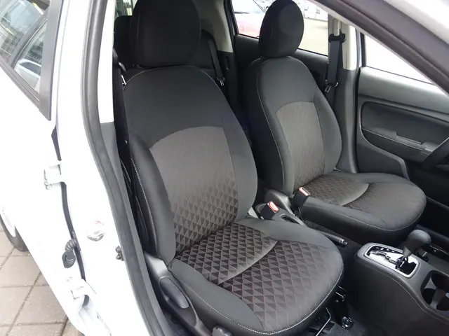 Mitsubishi Space Star 1.2 Dynamic AUTOMAAT 2023 Benzine 16