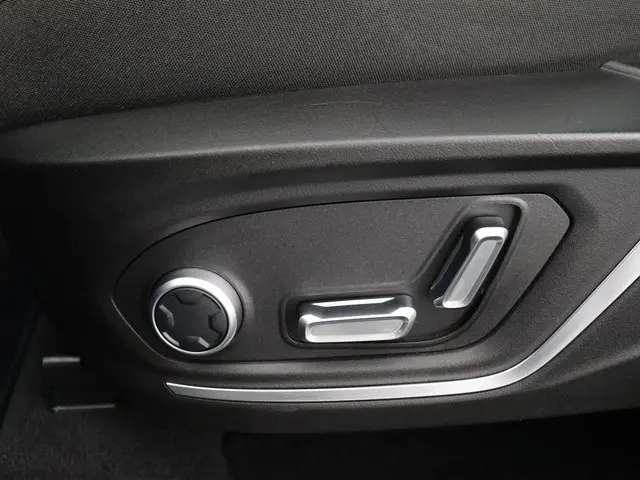 Lynk & Co 01 1.5 2022 Hybride Benzine 17