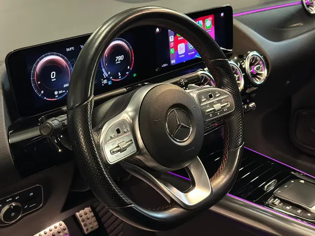 Mercedes-Benz GLA 200 AMG|PANO|SFEER|MEMORY 2021 Benzine 24