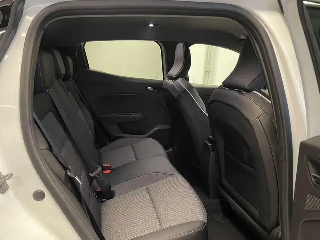 Mitsubishi Colt 1.6 HEV Intense+ 2025 Hybride Benzine 7