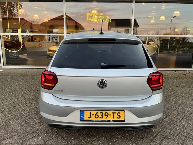 Volkswagen Polo 1.0 TSI Comfortline 2020 Benzine 6