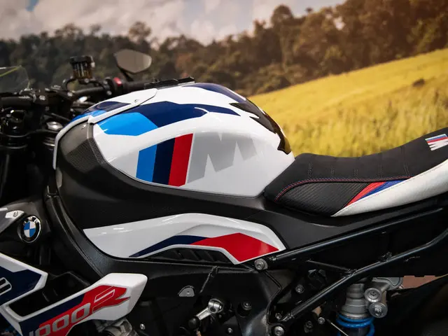 BMW M 1000 R Sport Akrapovic - Keyless 2023 Benzine 9