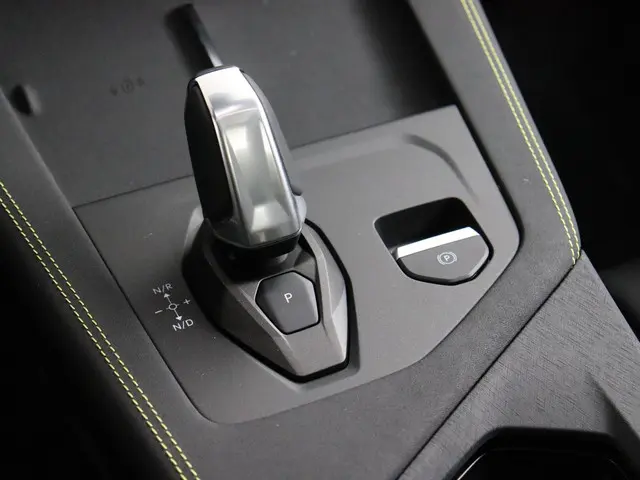 Lynk & Co 01 1.5 More 2025 Hybride Benzine 25