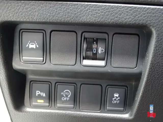 Nissan QASHQAI 1.2 Connect Edition 2015 Benzine 16