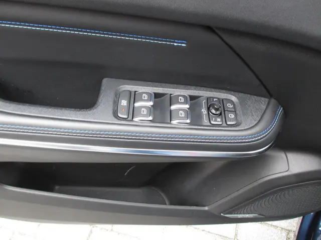 Lynk & Co 01 1.5 2023 Hybride Benzine 17