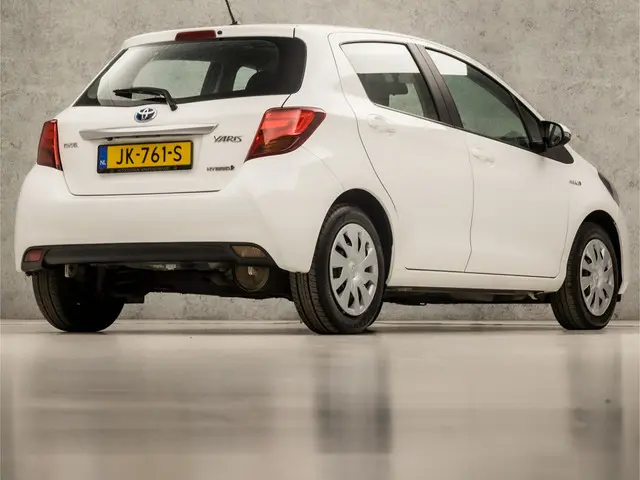 Toyota Yaris 1.5 Hybrid Sport 2016 Hybride Benzine 5