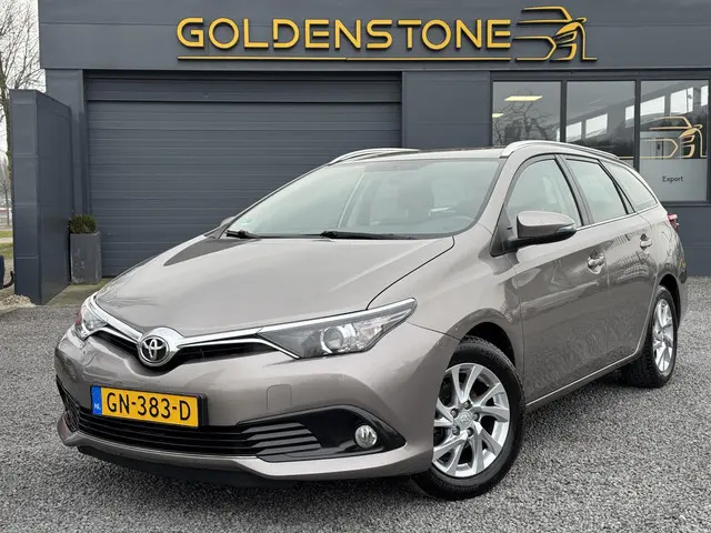Toyota Auris Touring Sports 1.2T Aspiration 2015 Benzine