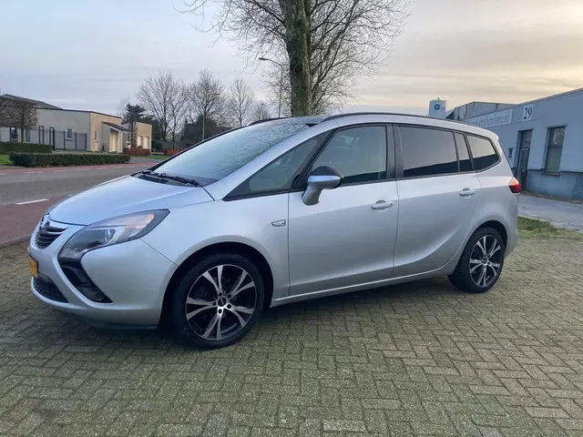 Opel Zafira Tourer 1.4 Design Edition LPG 7p. 2015 Benzine 4