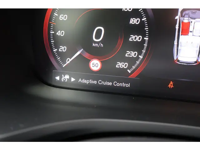 Volvo V60 T6 Recharge AWD R-Design 2022 Hybride Benzine 61