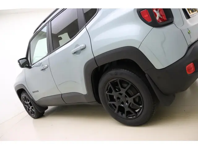 Jeep Renegade 1.5T e-Hybrid Upland 2022 Benzine 17