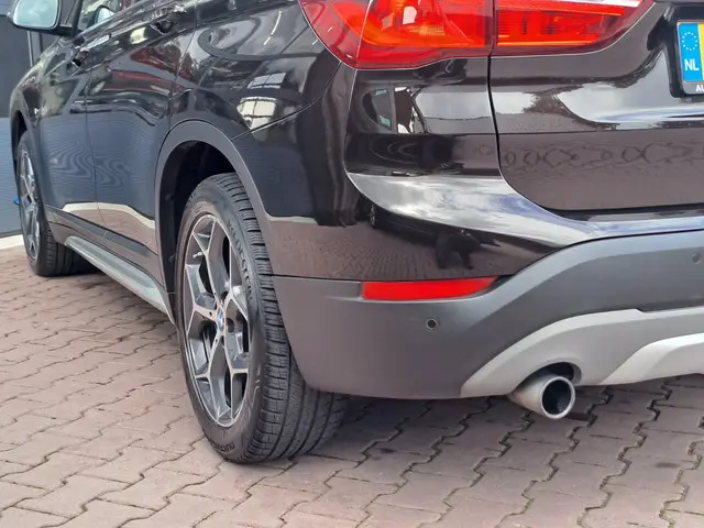 BMW X1 sDrive18i High Executive 2017 Benzine 35