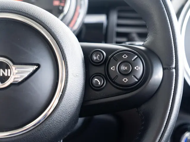 MINI 3-Deurs Cooper 2018 Benzine 22