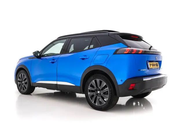 Peugeot e-2008 EV GT 50 kWh {SOH-91%} 2020 Elektrisch 4