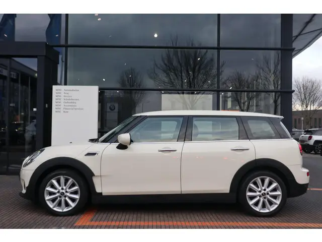MINI Clubman One 2022 Benzine 3