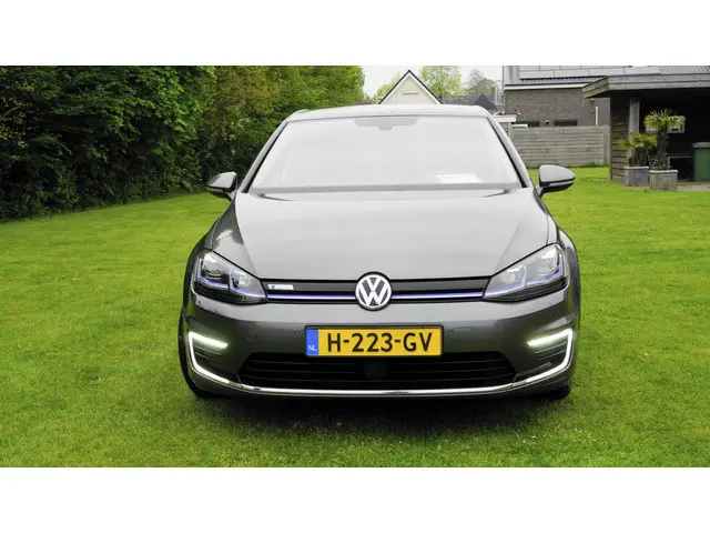Volkswagen e-Golf E-DITION Warmtepomp 2020 Elektrisch 18