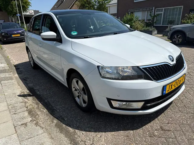 Škoda Rapid Spaceback 1.2 TSI Greentech JOY 2016 Benzine 3