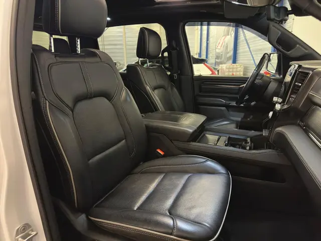 Dodge Ram 1500 5.7 V8 4x4 Crew Cab Limited 2022 Benzine 21