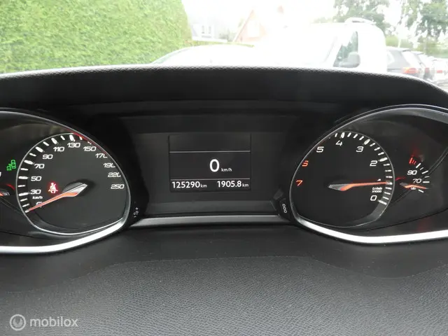 Peugeot 308 SW 1.2 e-THP Première 2014 Benzine 32